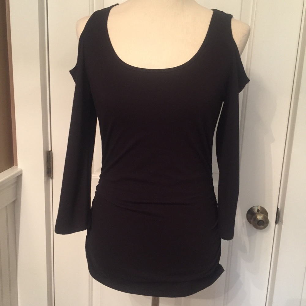BOSTON PROPER TOP TEE BLACK COLD SHOULDER SCOOP NECK RUCHED Size M